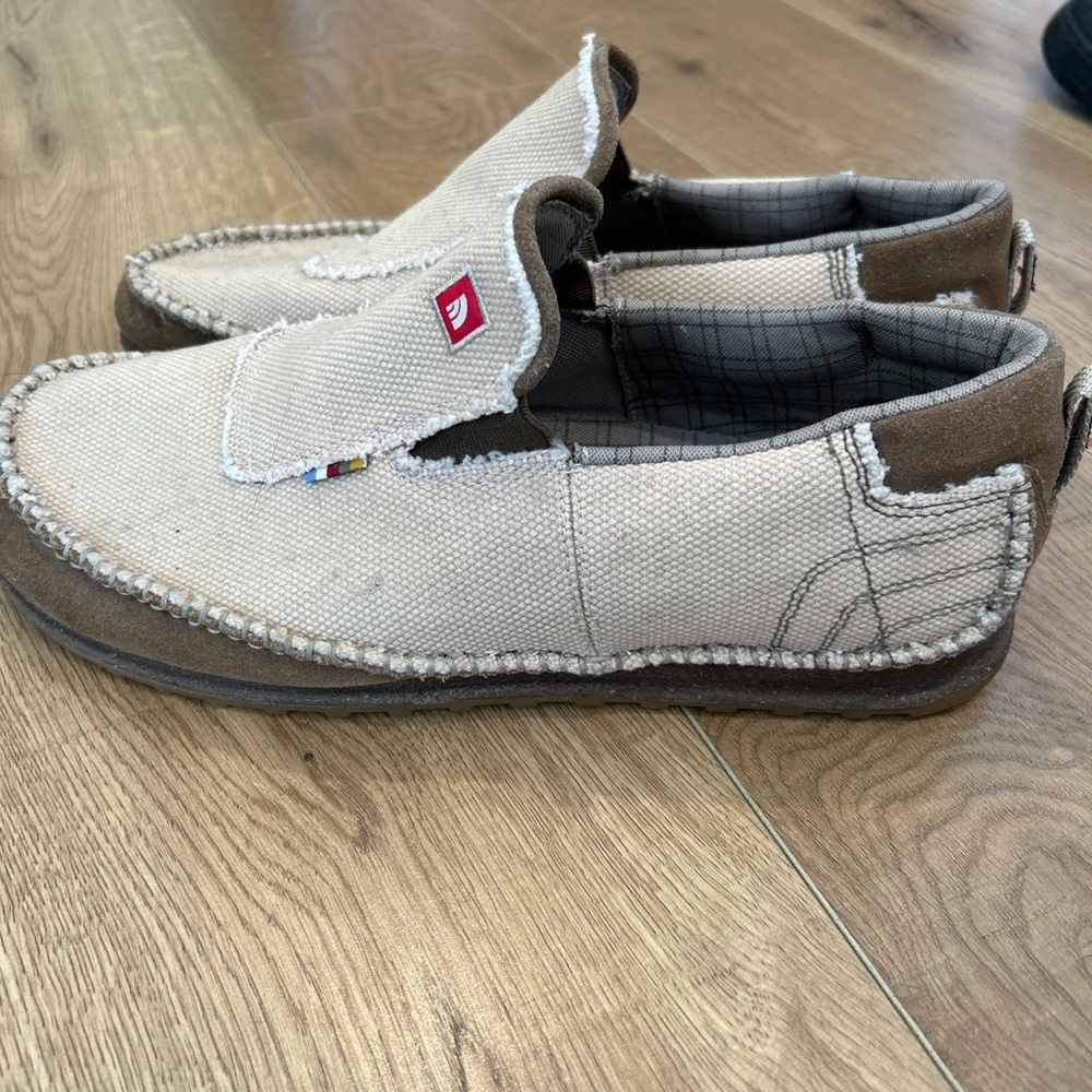 NorthFace  Slip on shoe great vintage shoe great quality size 11.5 nice comfort